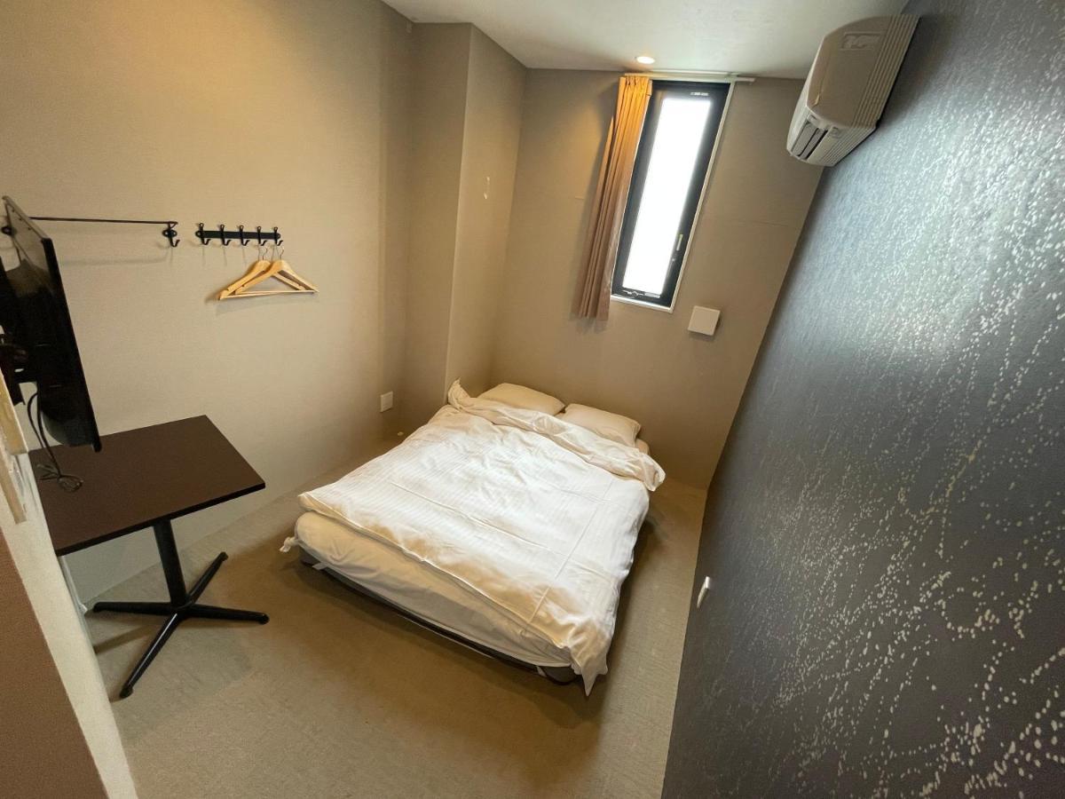 Dot Hostel Hangout Osaka Exterior photo